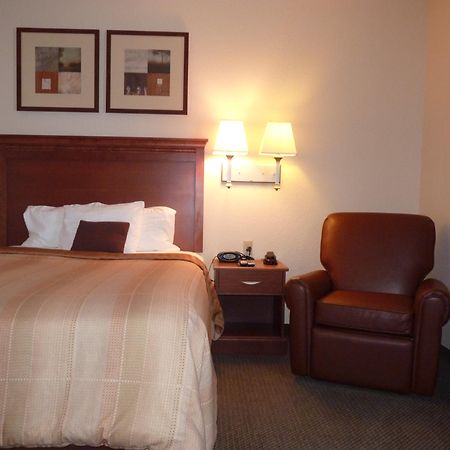 Candlewood Suites Fayetteville By Ihg Экстерьер фото