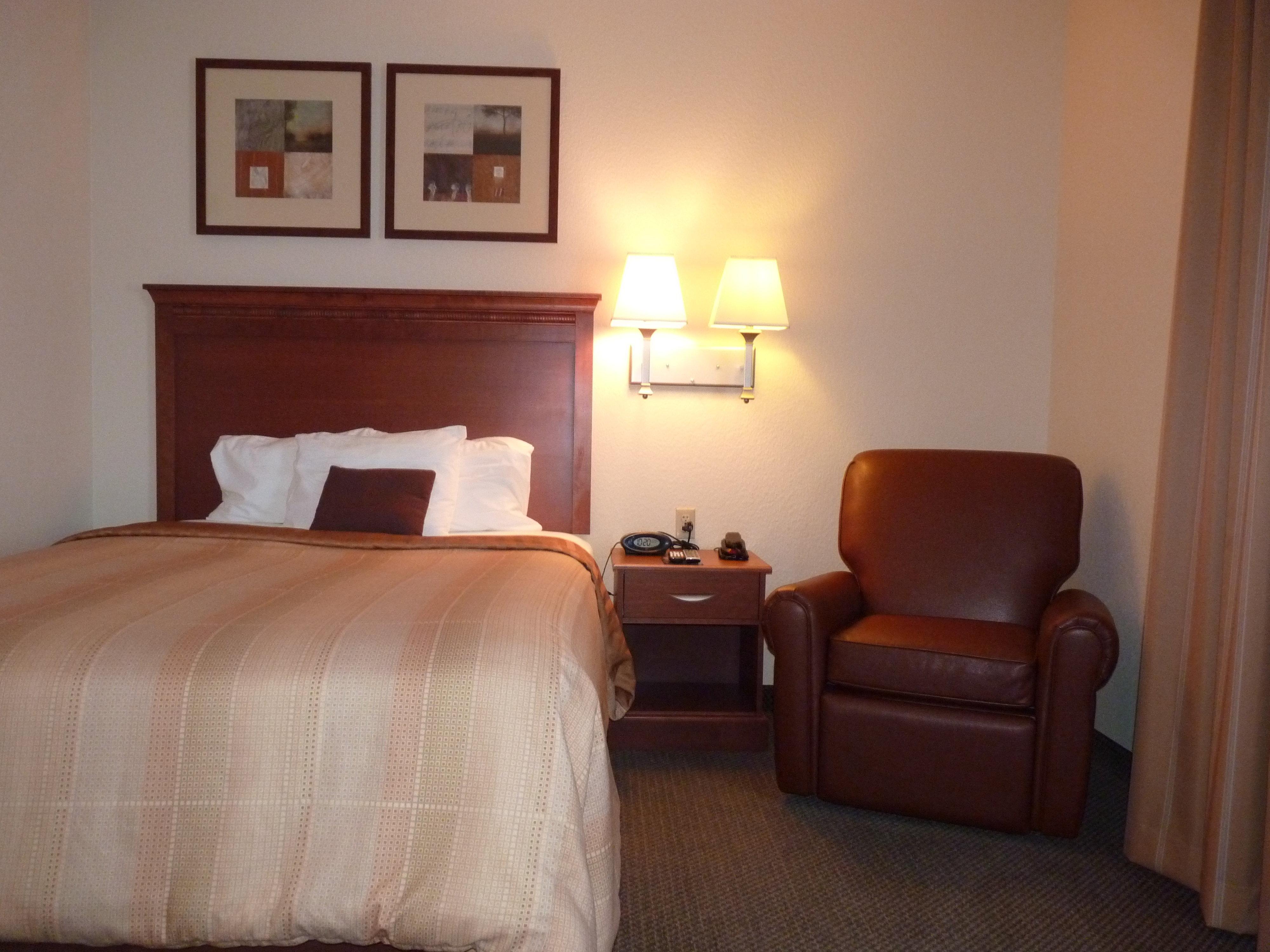 Candlewood Suites Fayetteville By Ihg Экстерьер фото