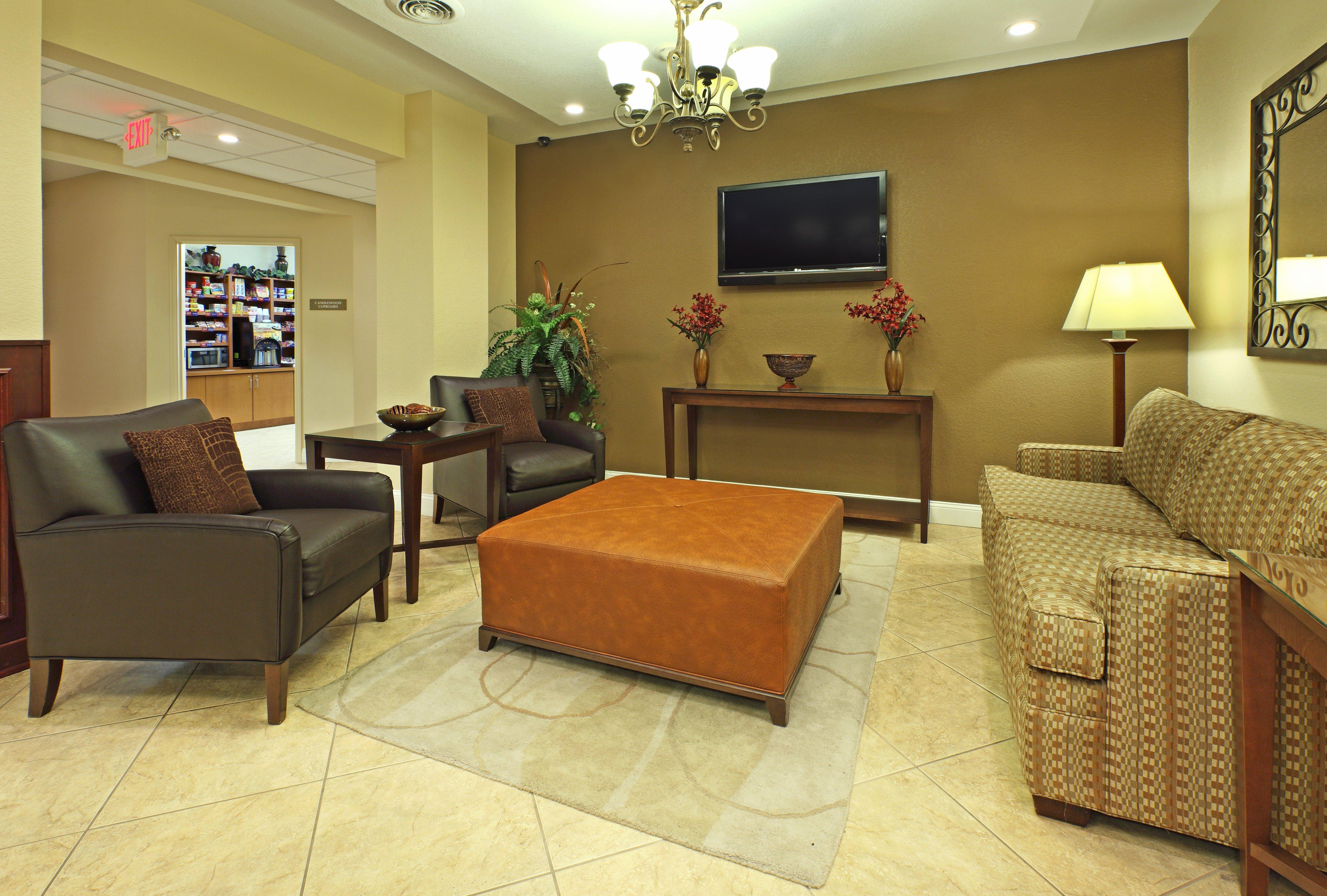 Candlewood Suites Fayetteville By Ihg Интерьер фото