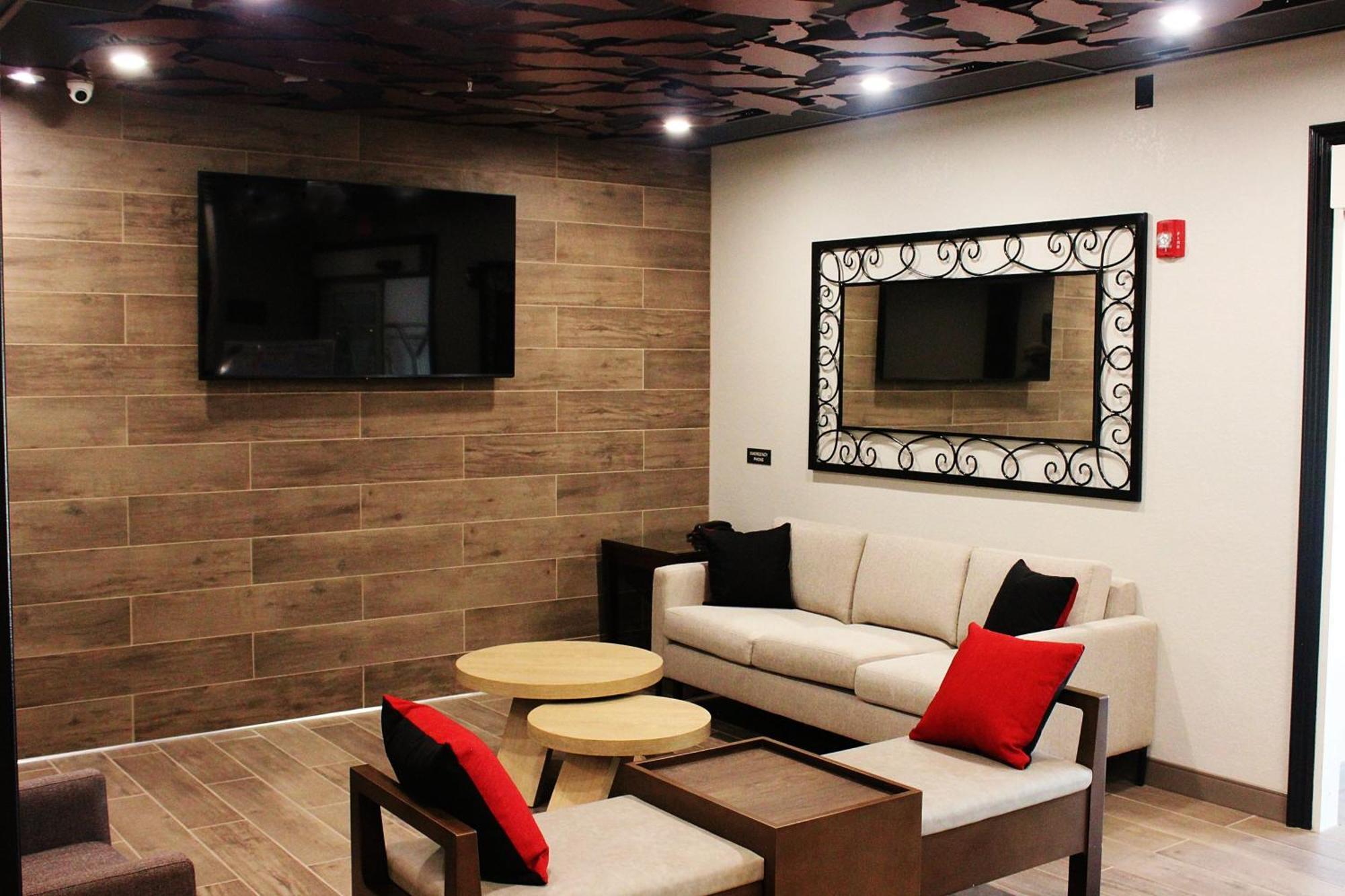 Candlewood Suites Fayetteville By Ihg Экстерьер фото