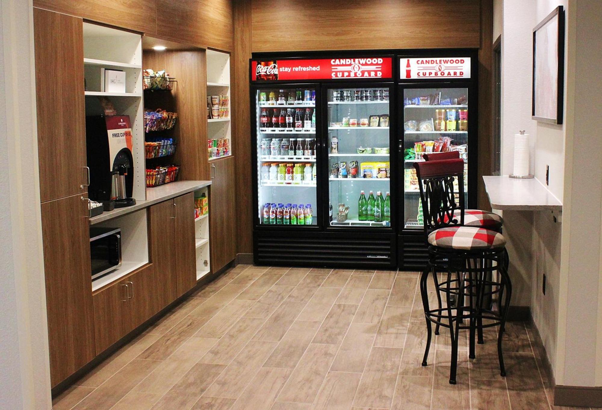 Candlewood Suites Fayetteville By Ihg Экстерьер фото