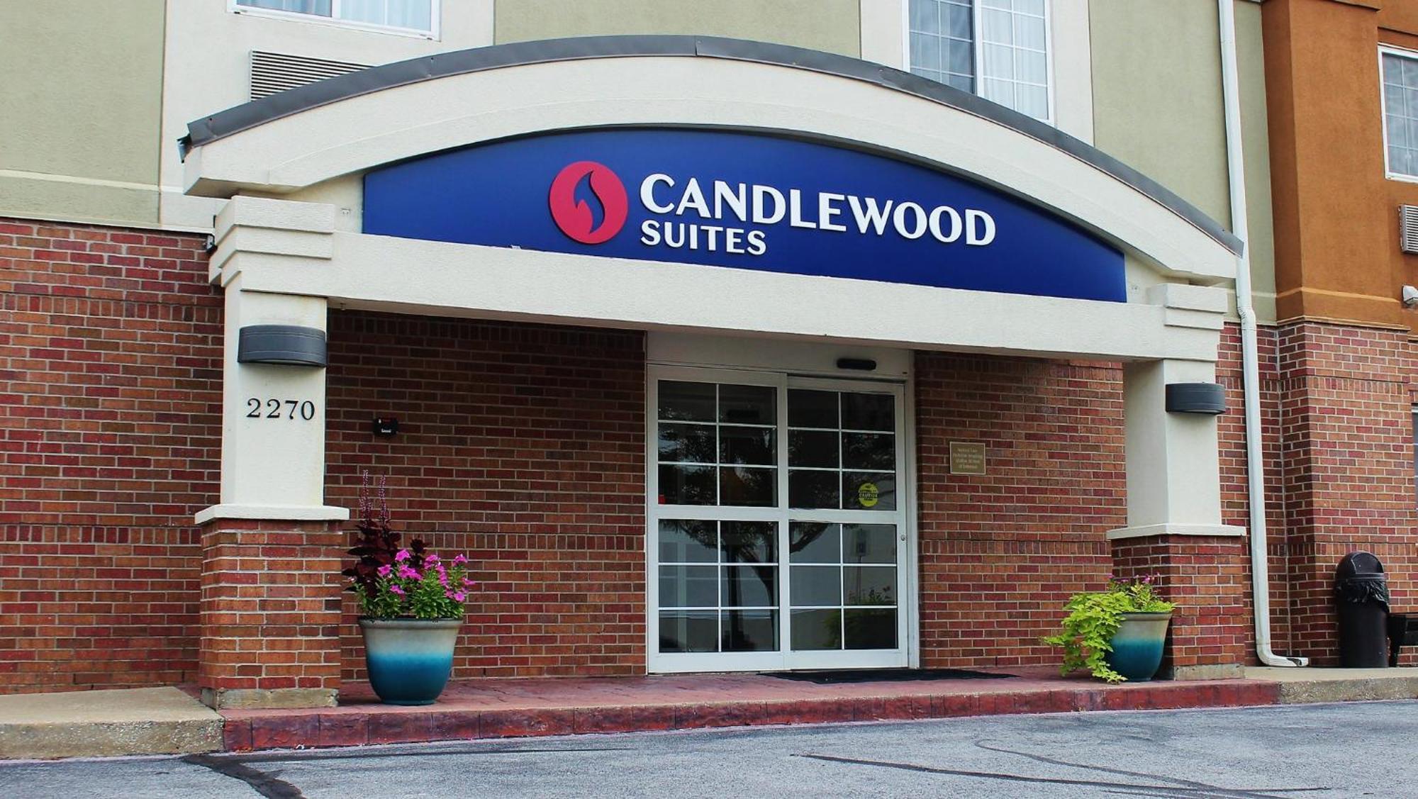 Candlewood Suites Fayetteville By Ihg Экстерьер фото