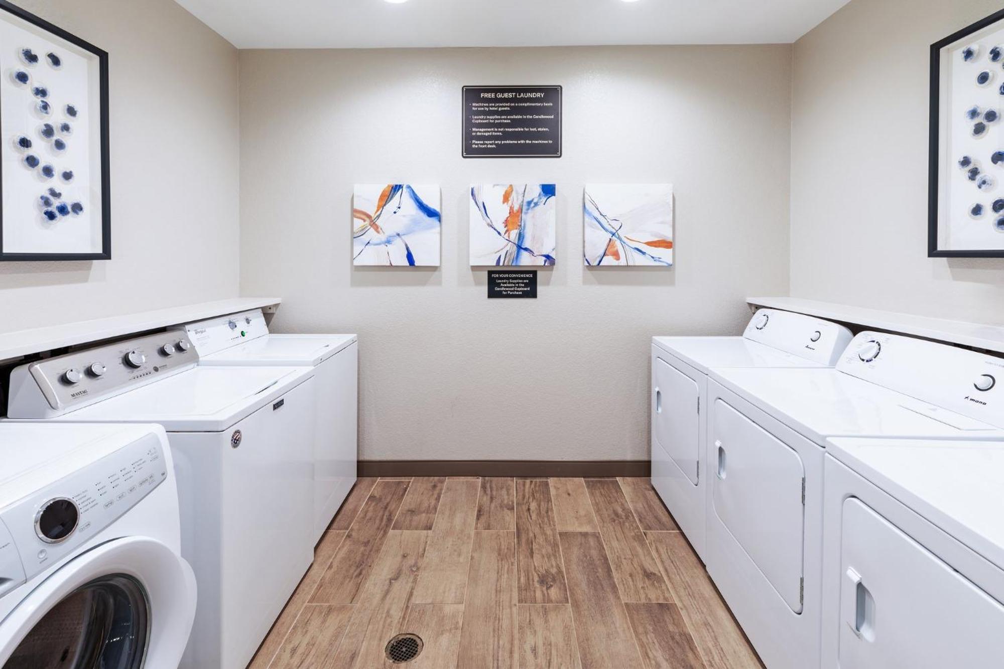 Candlewood Suites Fayetteville By Ihg Экстерьер фото