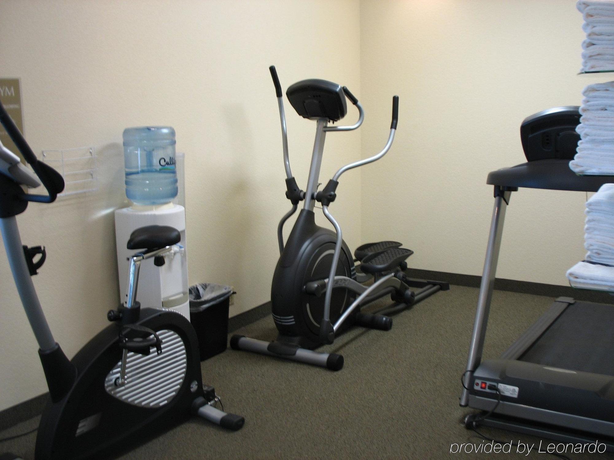 Candlewood Suites Fayetteville By Ihg Удобства фото