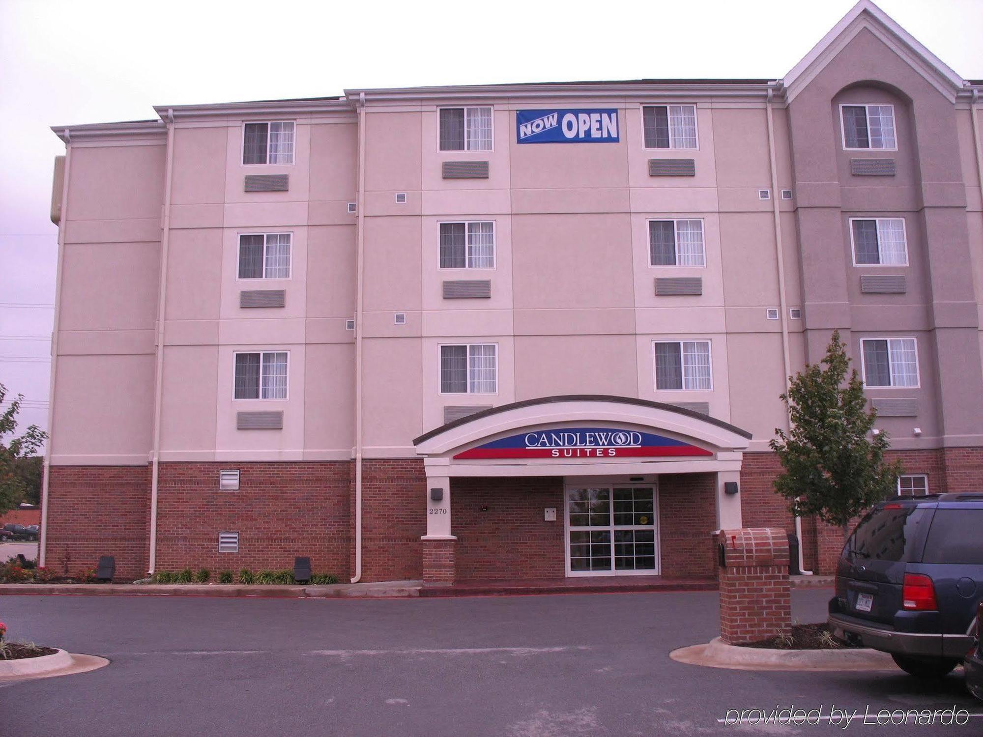 Candlewood Suites Fayetteville By Ihg Экстерьер фото